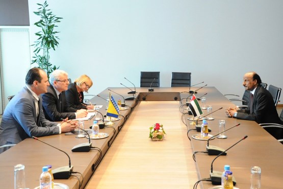 Članovi kolegija domova Parlamentarne skupštine BiH Safet Softić i Šefik Džaferović primili u nastupnu posjetu ambasadora Ujedinjenih Arapskih Emirata za BiH